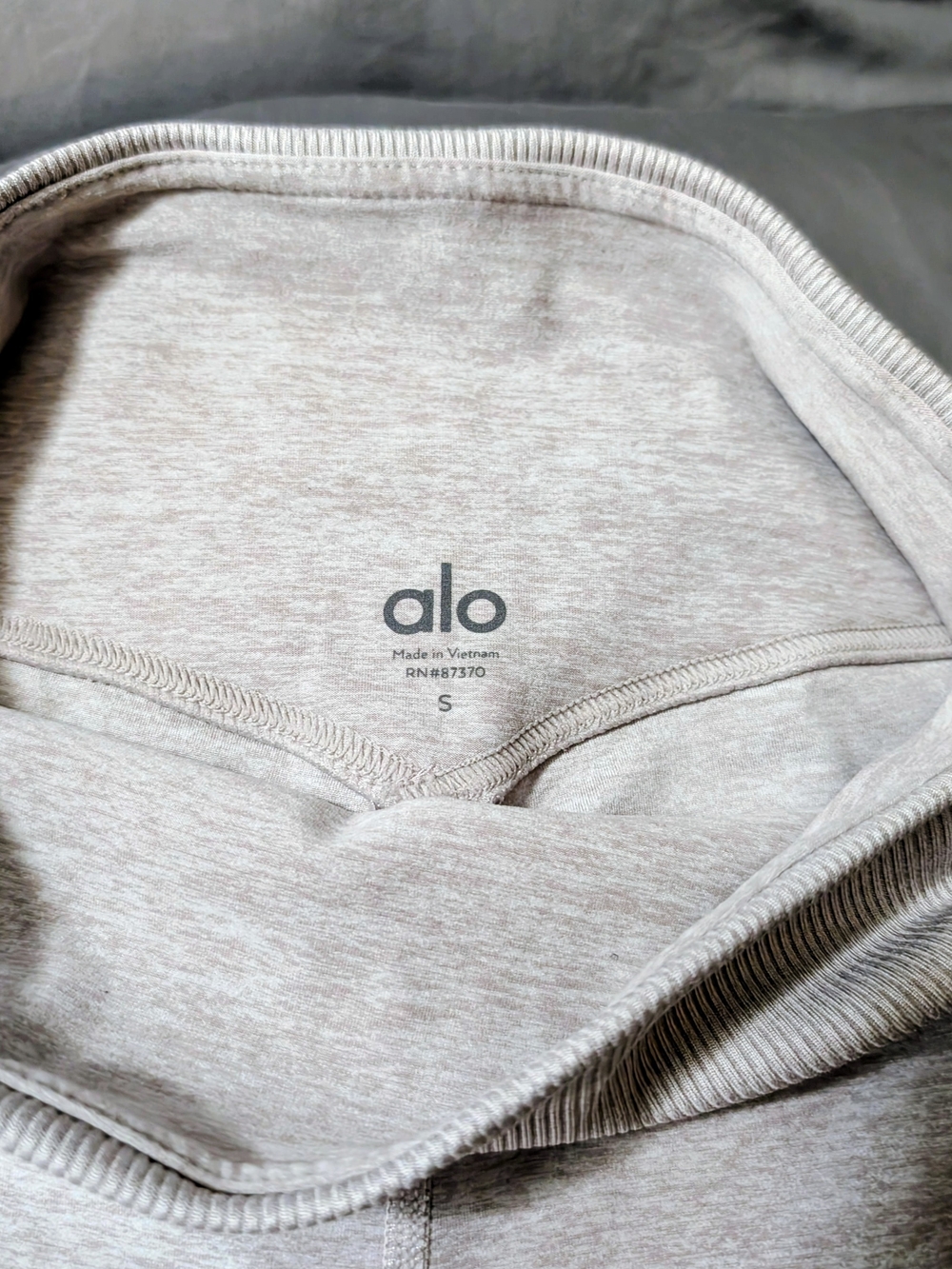 Alo Heathered Light Gray And Pink Leggings